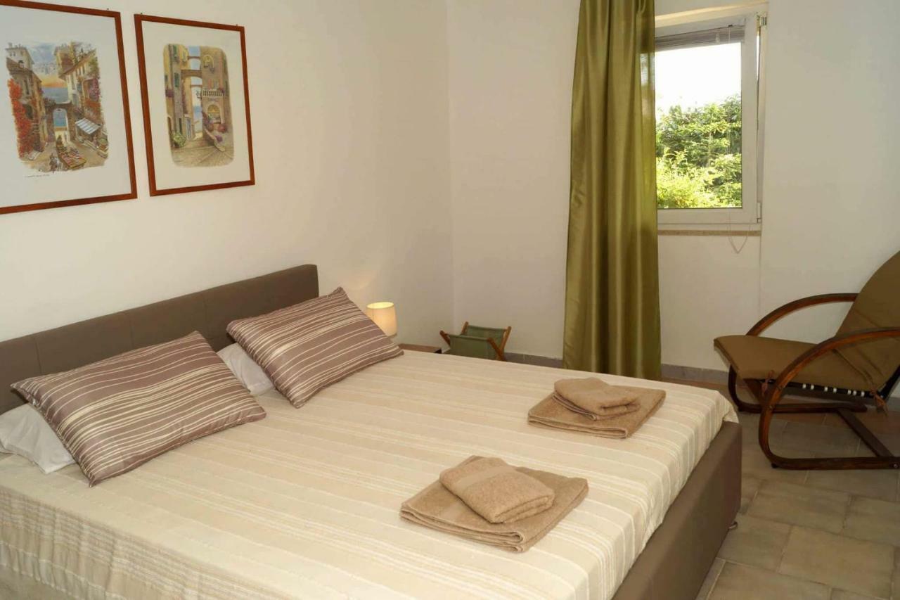 Ferienwohnung Apartman Eric Pula Exterior foto